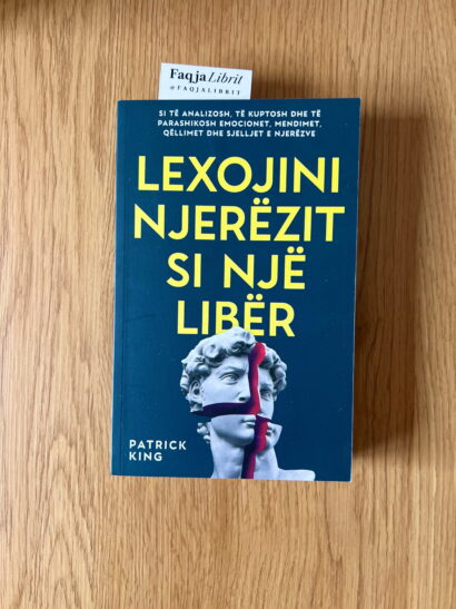 Lexojini njerëzit si një libër