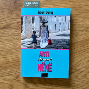 Arti i të Qenët Nënë