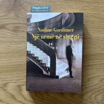 Një armë në shtëpi