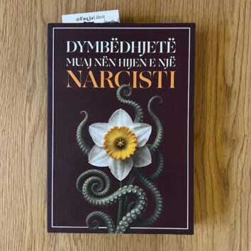 Dymbëdhjetë muaj nën hijen e një narcisti — Fikret Yildirim